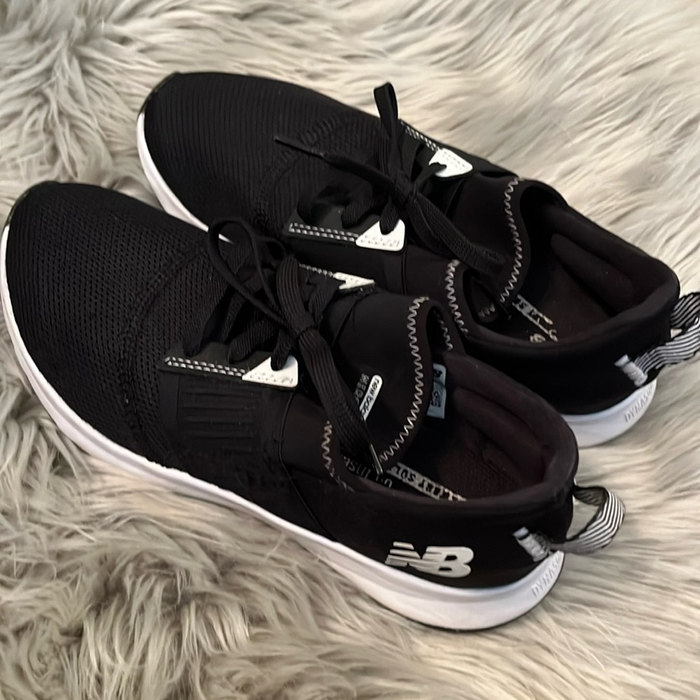 New balance women’s athletic sneakers size 6.5